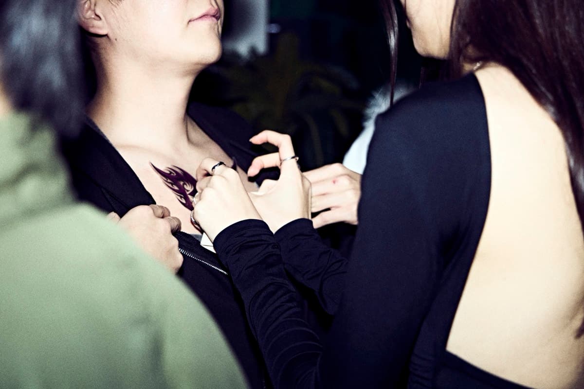 Black Purple Branding